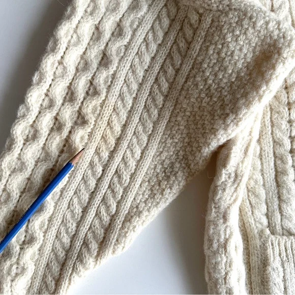 Vintage Irish Hand Knit Wool Cable Cardigan Fisherman Aran Handmade in Ireland - Picture 12 of 14